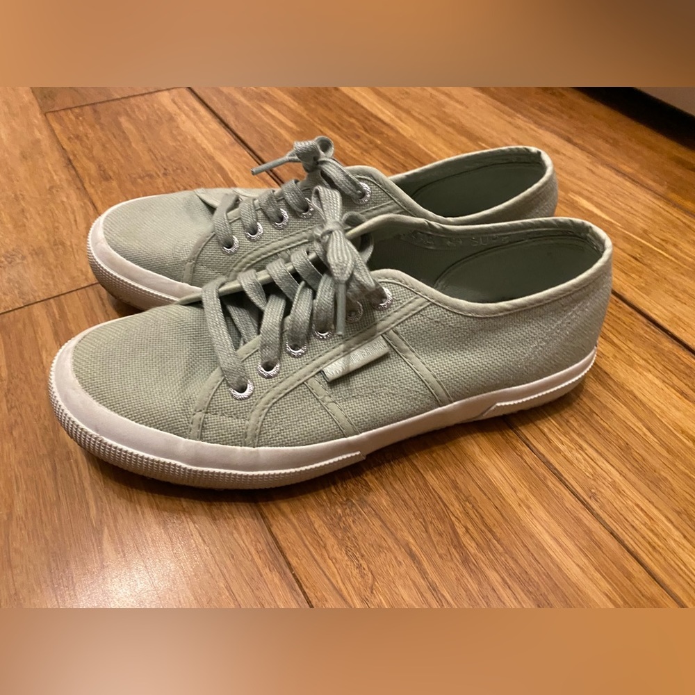 Mint Green Supergas